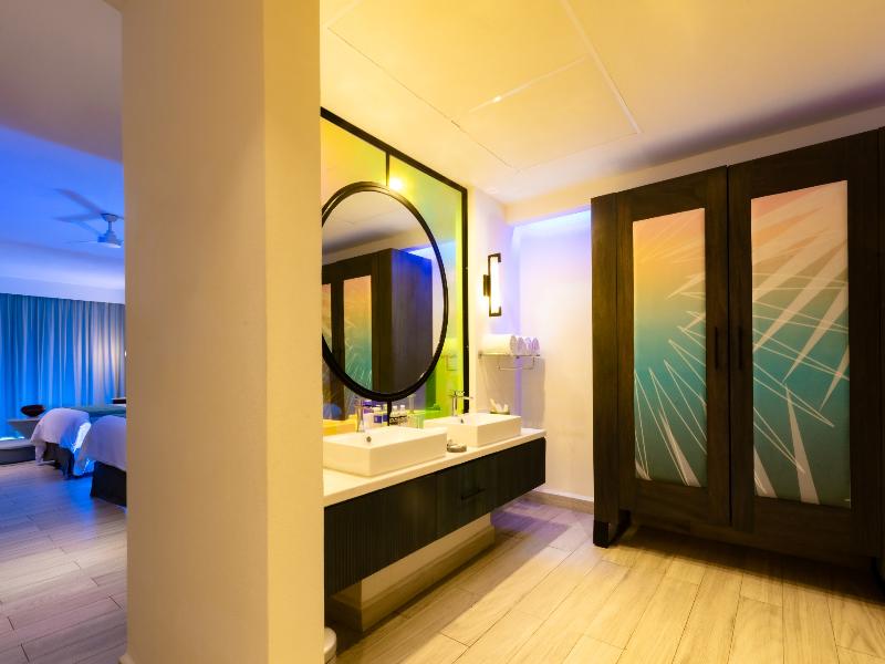 Almar LGBT Luxury Resort image