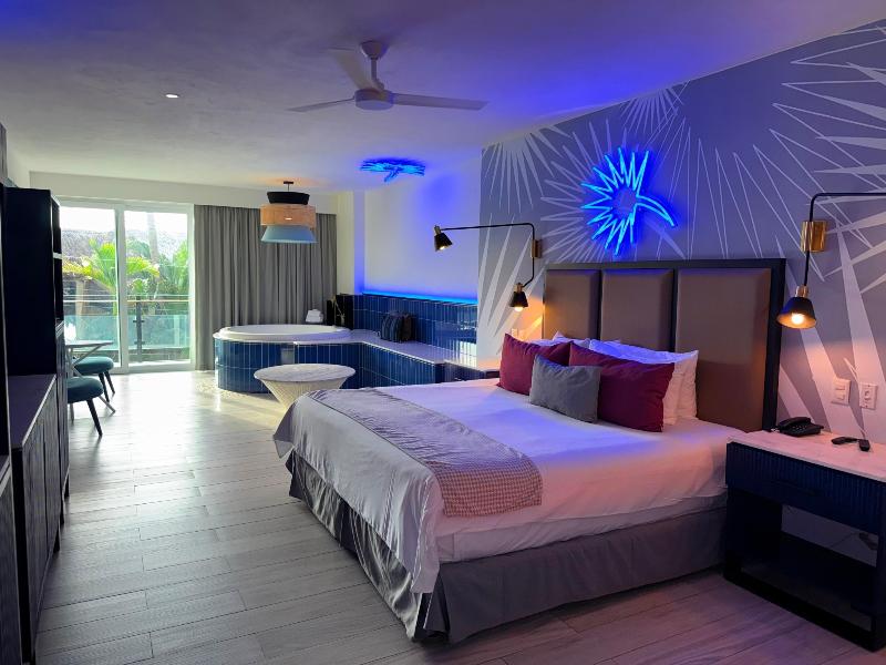 Almar LGBT Luxury Resort image