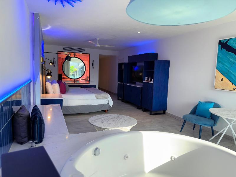 Almar LGBT Luxury Resort image