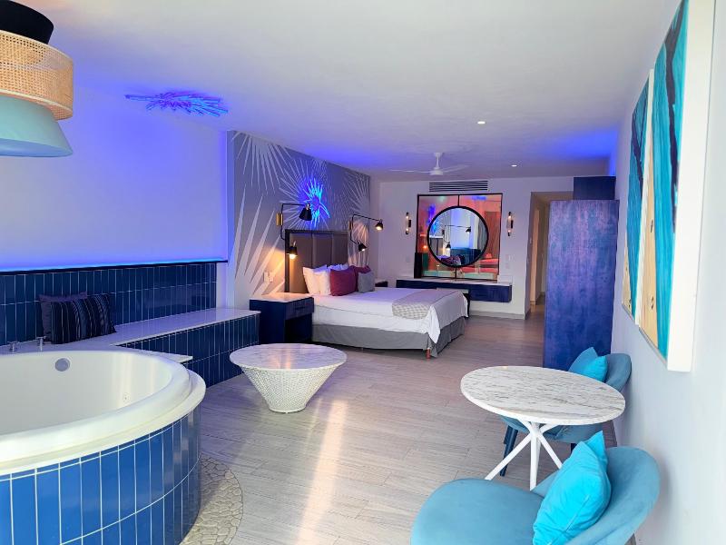 Almar LGBT Luxury Resort image