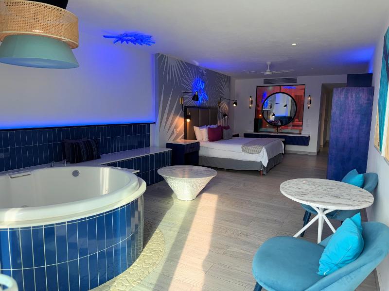 Almar LGBT Luxury Resort image