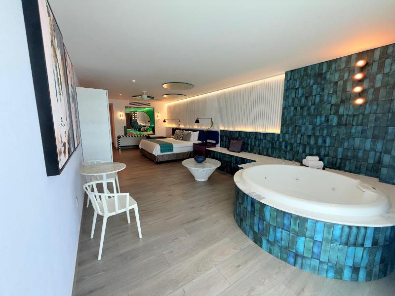 Almar LGBT Luxury Resort image
