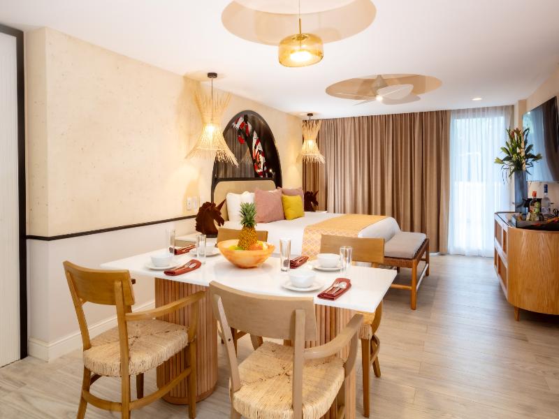 Almar LGBT Luxury Resort image