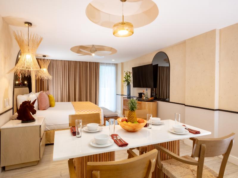 Almar LGBT Luxury Resort image