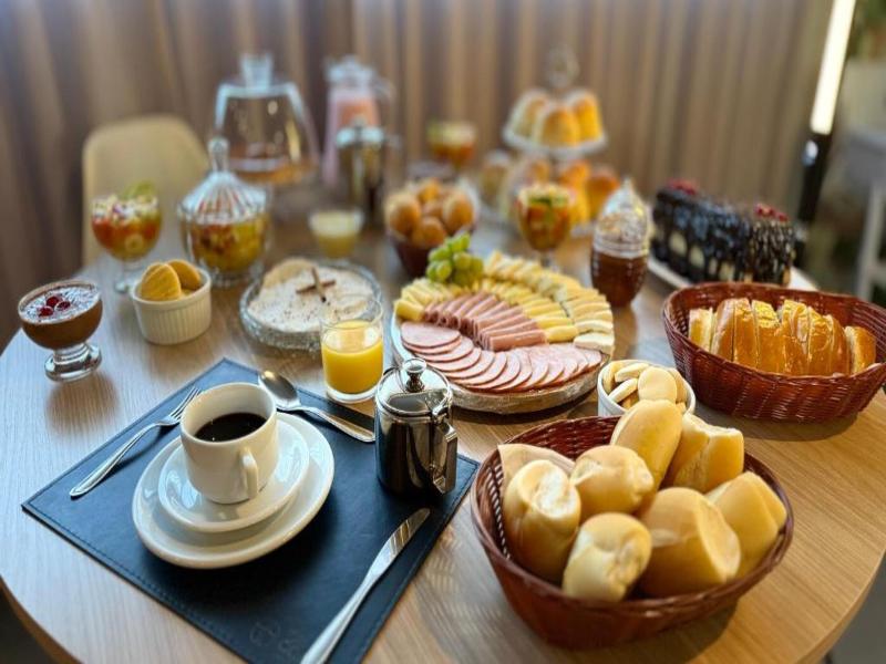 Hotel Dan Inn Sao Carlos image