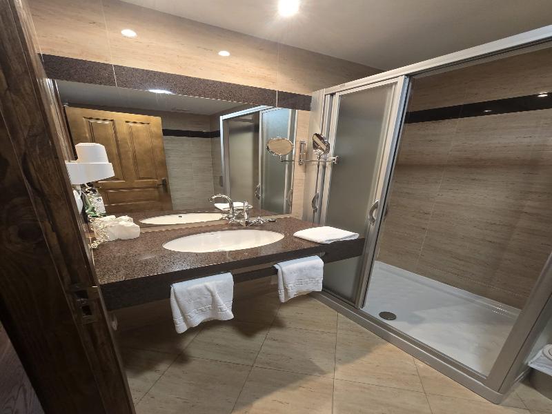 Hotel Vila Do Val image