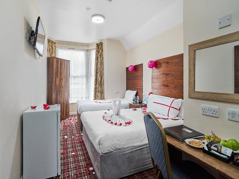 Lucky 8 Hotel image