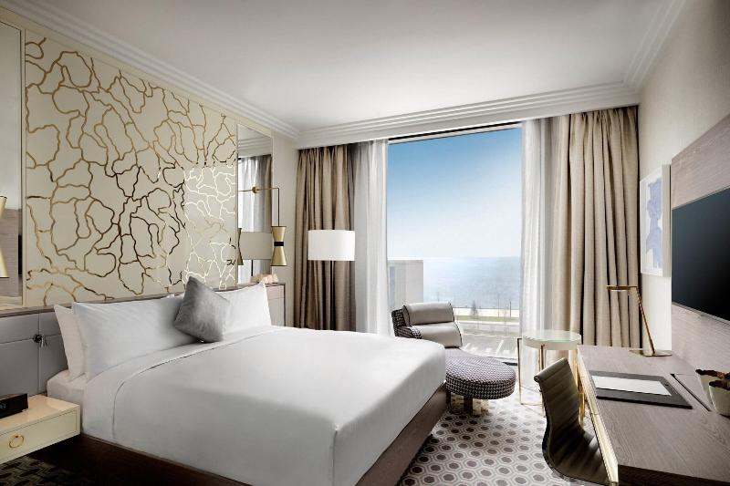Baku Marriott Hotel Boulevard image