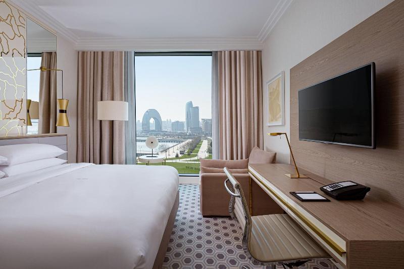 Baku Marriott Hotel Boulevard image