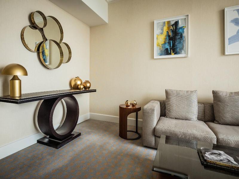 Baku Marriott Hotel Boulevard image