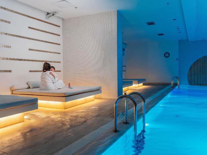 Novotel Istanbul Bosphorus image
