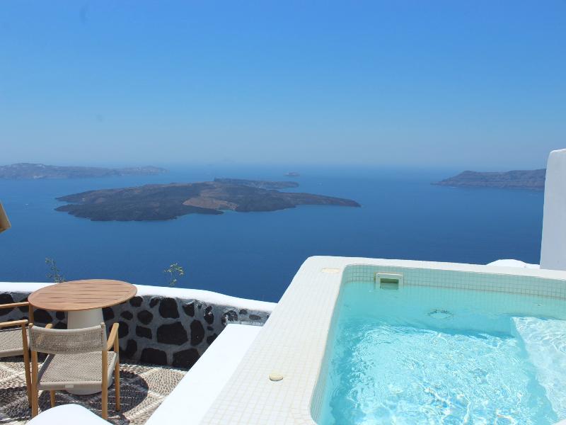 Cocoon Suites — photo 2