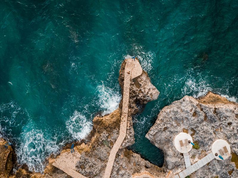 The Cliff Hotel