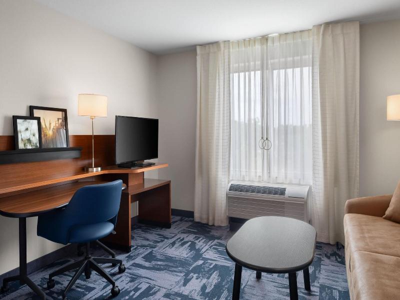 Fairfield Inn & Suites Orlando Celebration image