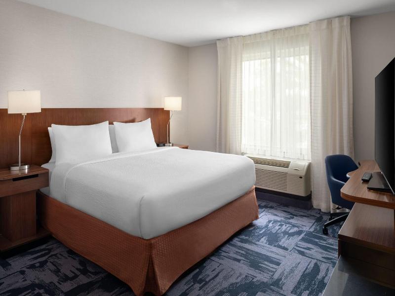 Fairfield Inn & Suites Orlando Celebration image