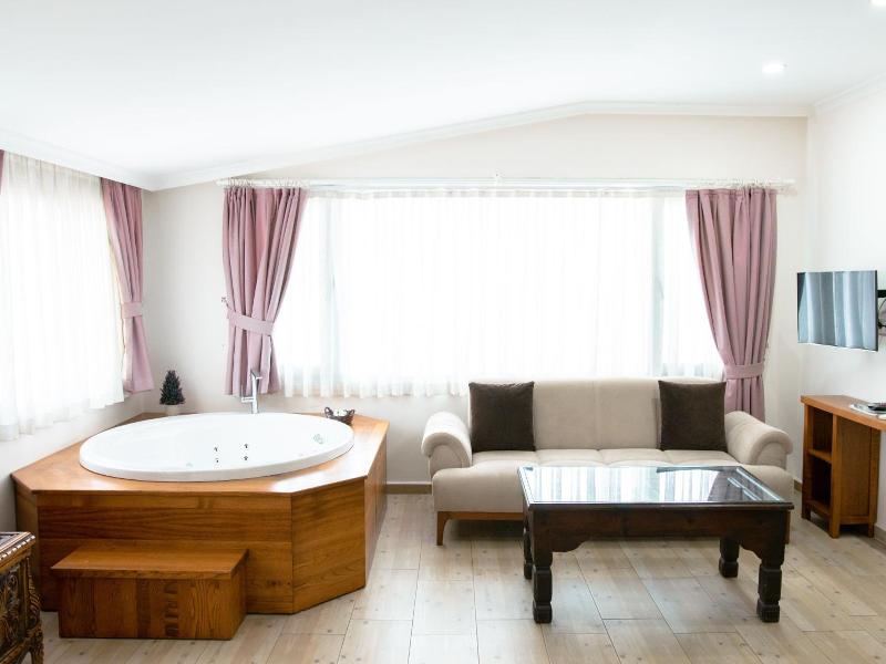 Infinity City Hotel image