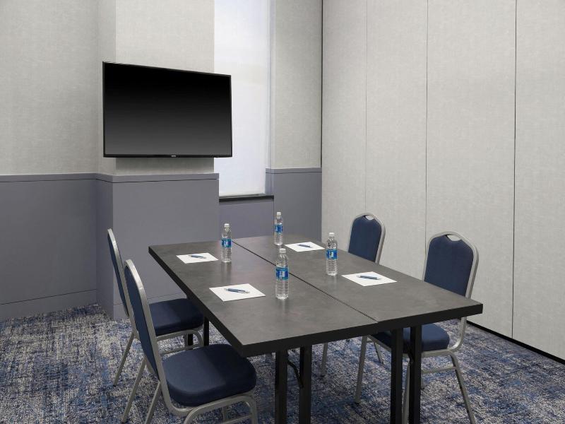Four Points by Sheraton New York Downtown image