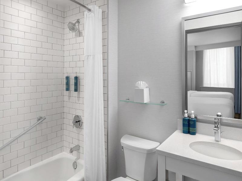 Four Points by Sheraton New York Downtown image