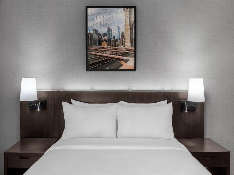 Four Points by Sheraton New York Downtown image