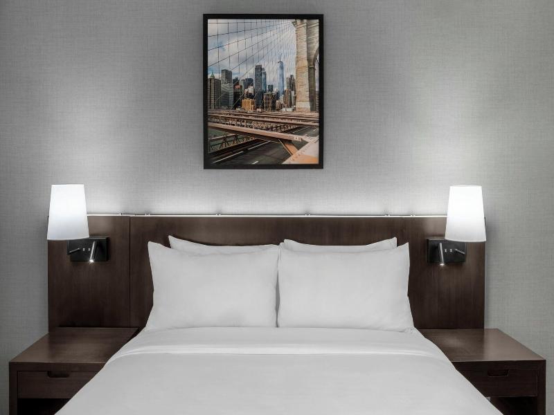 Four Points by Sheraton New York Downtown image