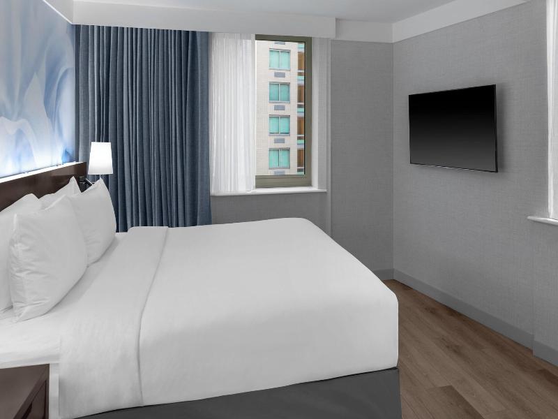 Four Points by Sheraton New York Downtown image