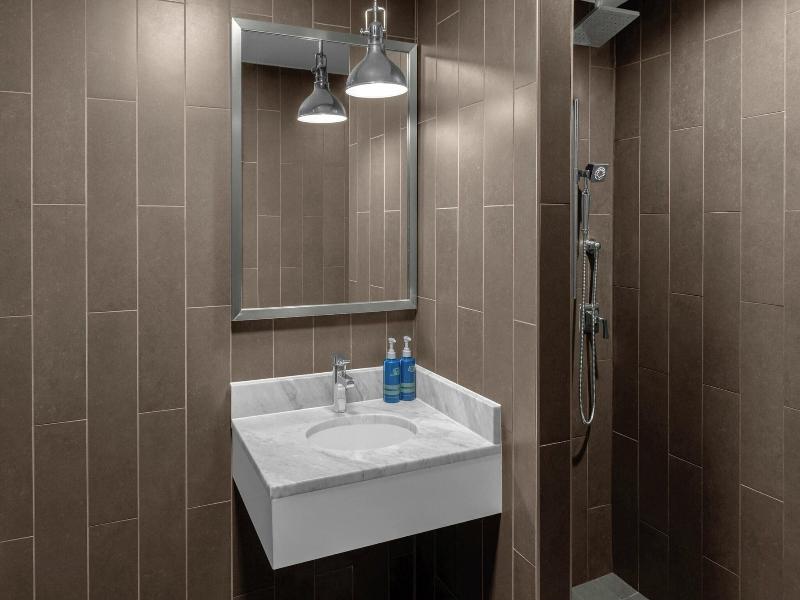 Four Points by Sheraton New York Downtown image
