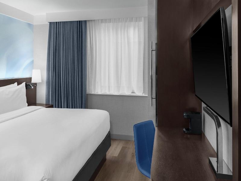 Four Points by Sheraton New York Downtown image
