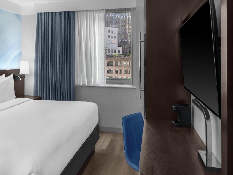 Four Points by Sheraton New York Downtown image