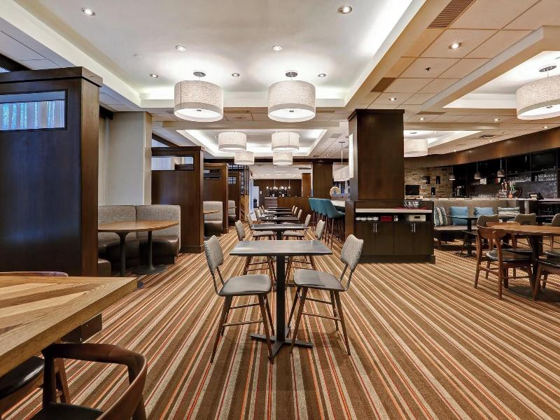 Four Points By Sheraton Toronto Mississauga image