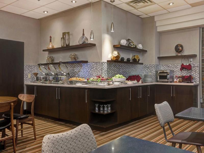 Four Points By Sheraton Toronto Mississauga image