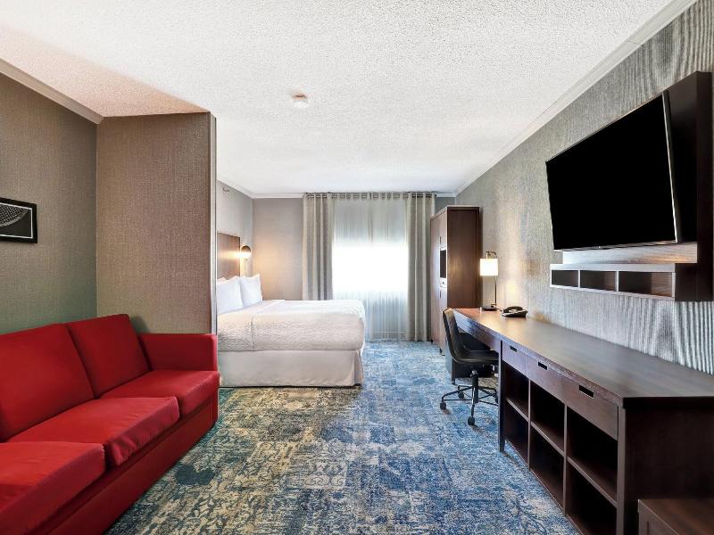 Four Points By Sheraton Toronto Mississauga image