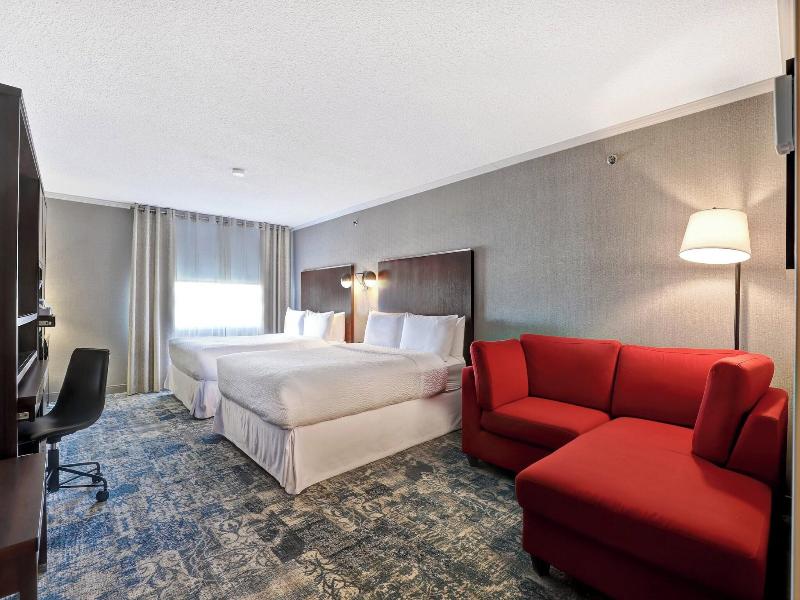 Four Points By Sheraton Toronto Mississauga image