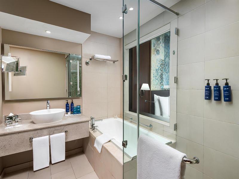 Radisson Blu Hotel Sohar image