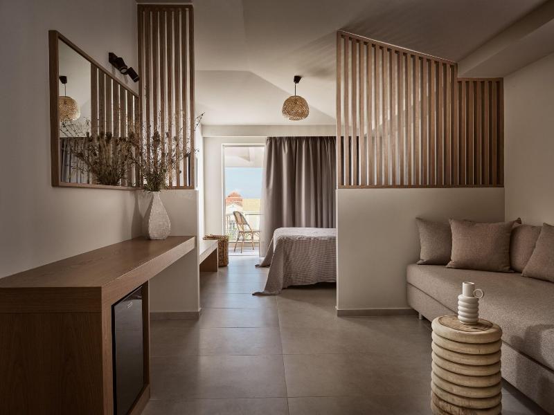 Alamis Apartments
