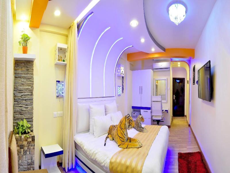 Royal Penguin Boutique Hotel & Spa image
