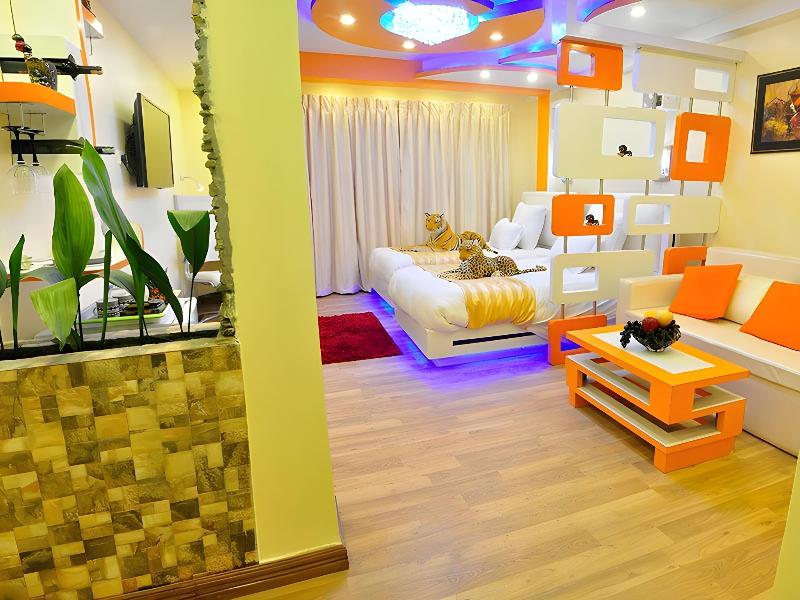 Royal Penguin Boutique Hotel & Spa image