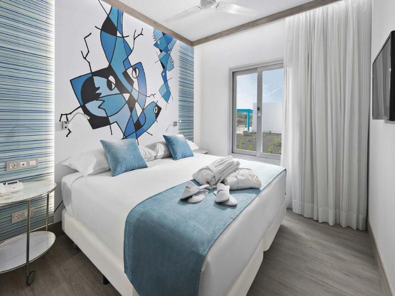 Elba Premium Suites image