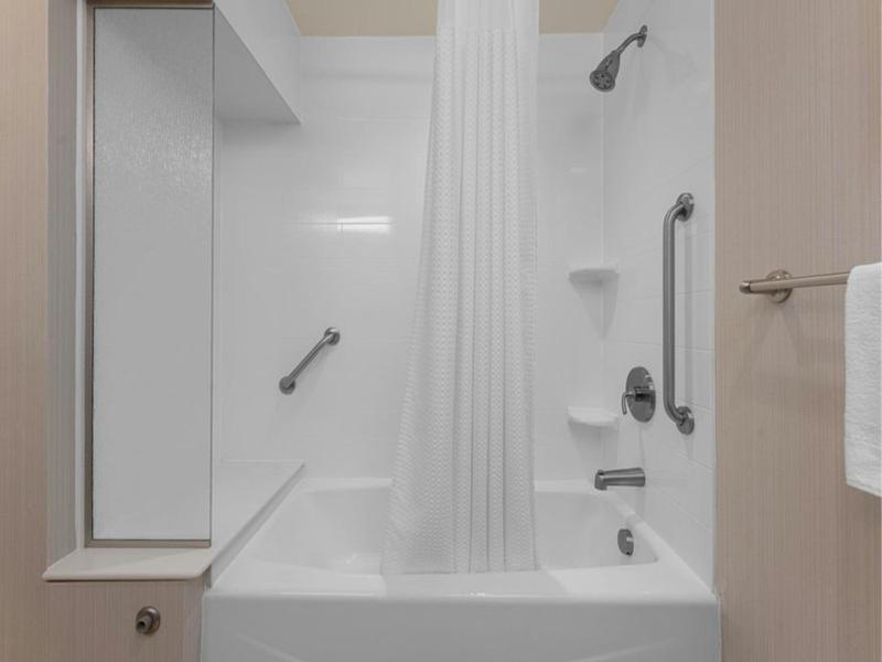 Courtyard Asheville Airport image
