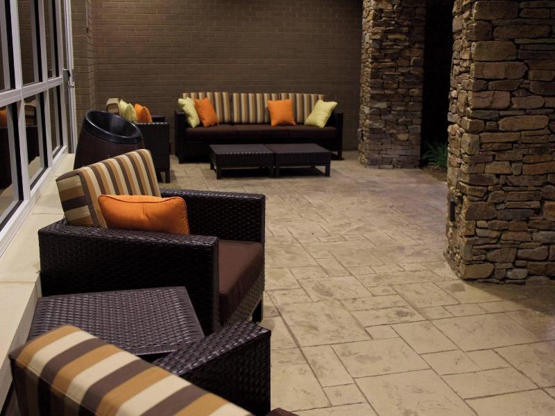 Courtyard Asheville Airport image