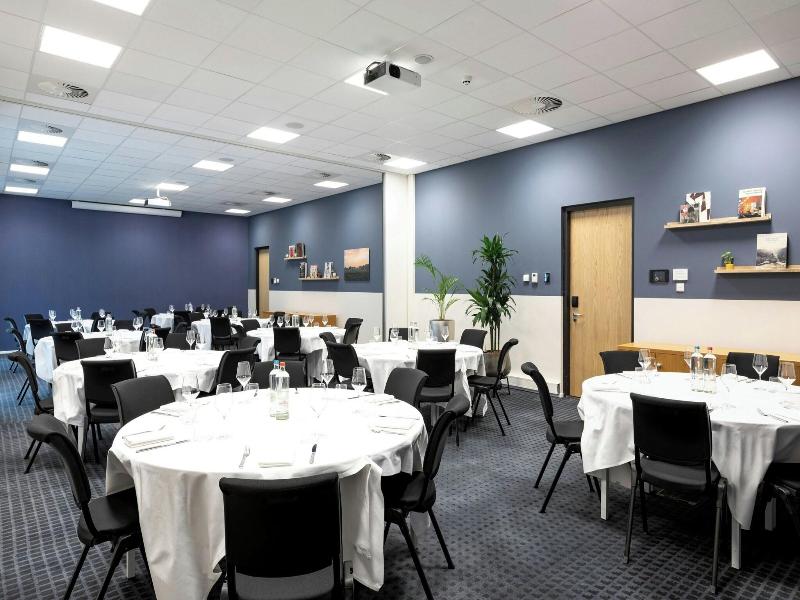 Courtyard By Marriott Amsterdam Arena image
