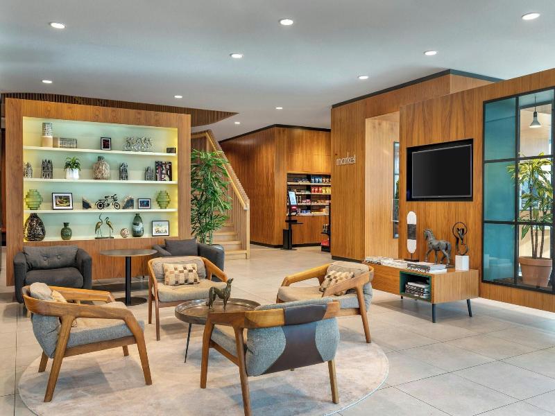 Courtyard By Marriott Amsterdam Arena image