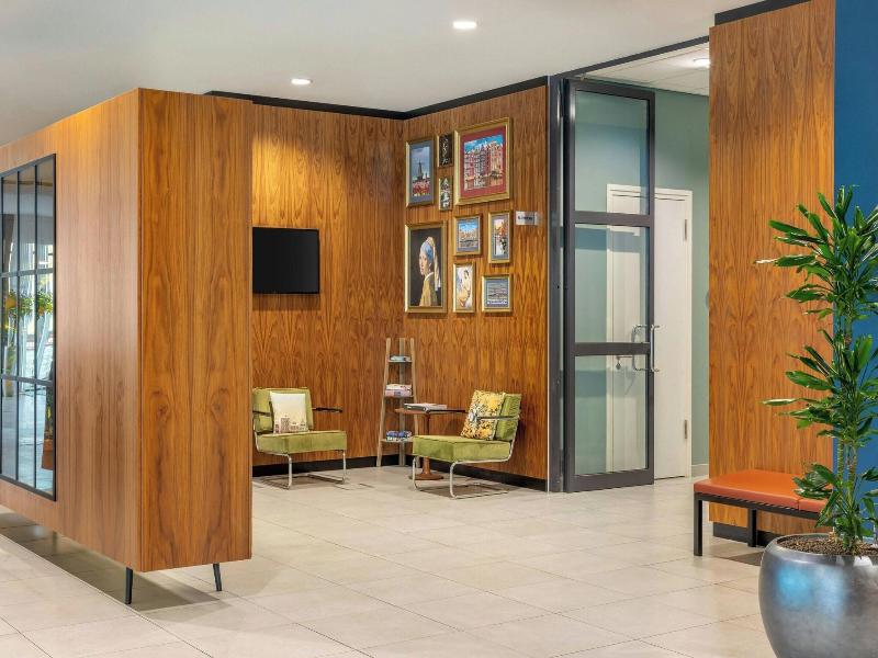 Courtyard By Marriott Amsterdam Arena image