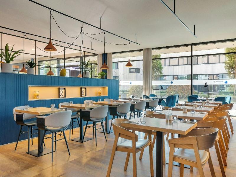 Courtyard By Marriott Amsterdam Arena image