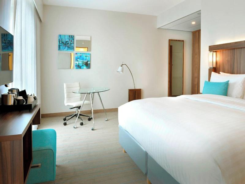 Courtyard By Marriott Amsterdam Arena image