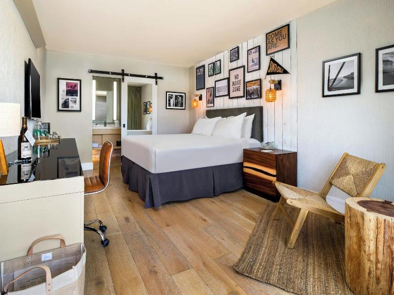 Hotel Paradox, Autograph Collection image