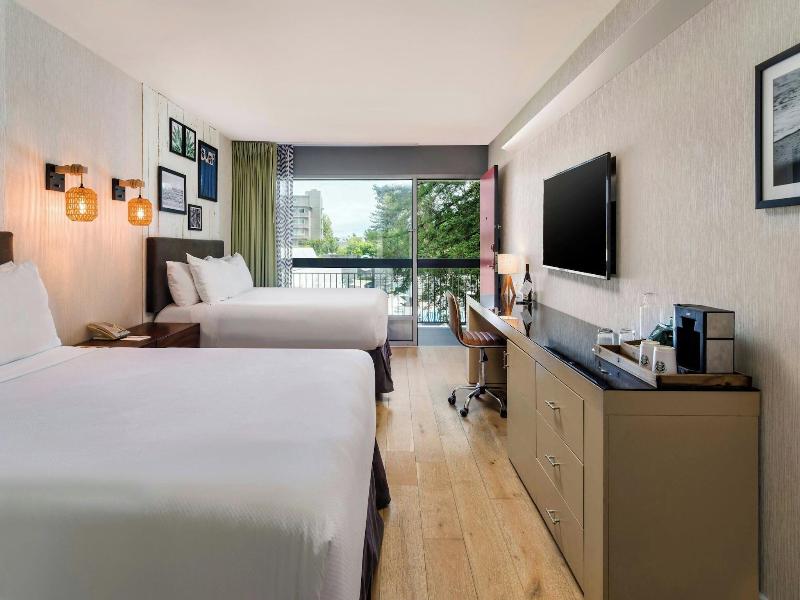 Hotel Paradox, Autograph Collection image