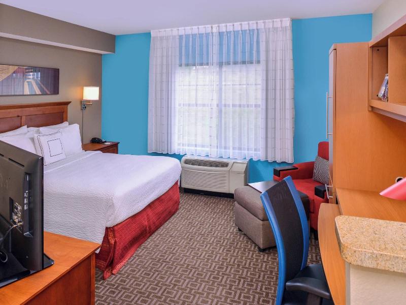 TownePlace Suites Thousand Oaks Ventura County image