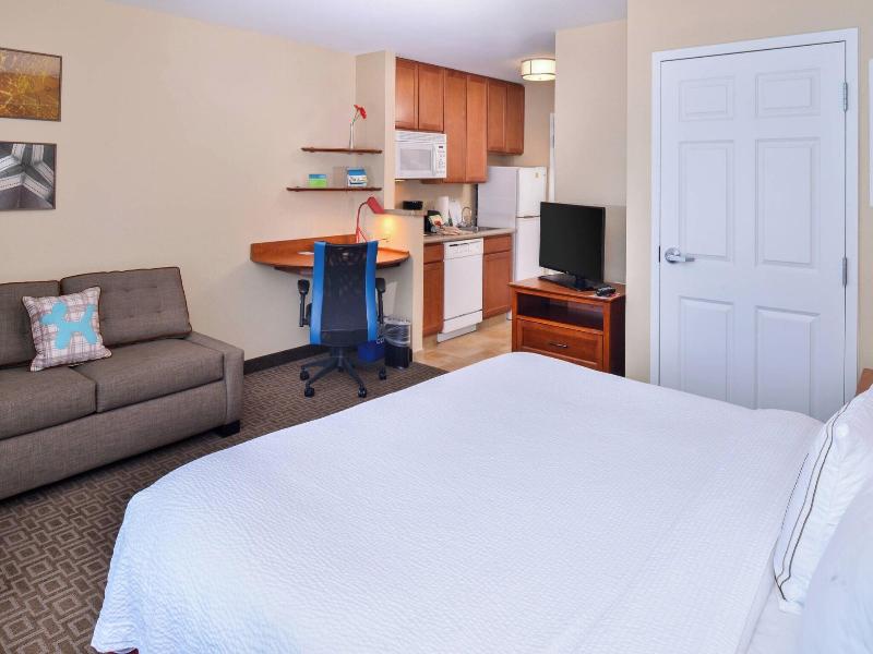 TownePlace Suites Thousand Oaks Ventura County image