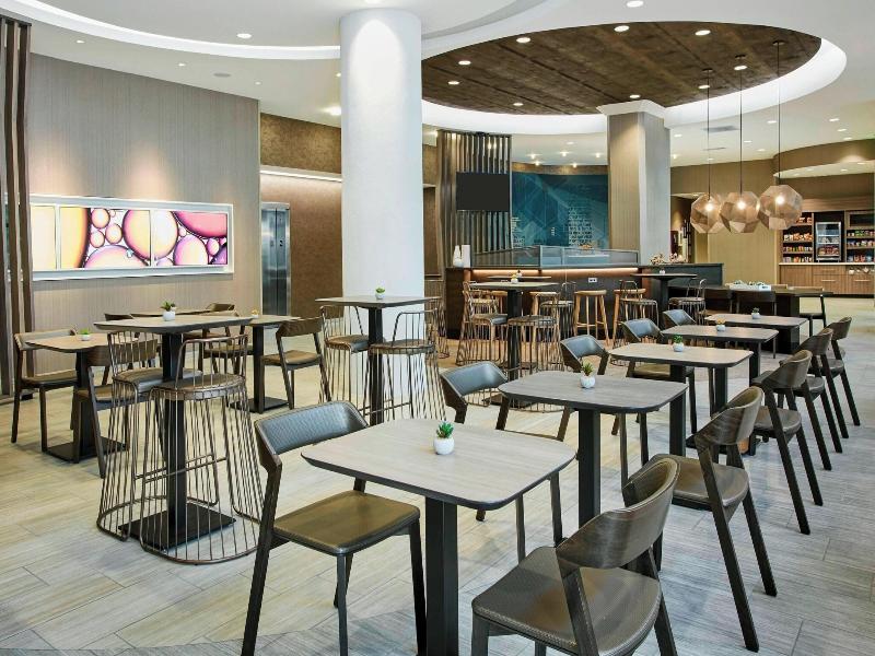 SpringHill Suites Milwaukee Downtown image