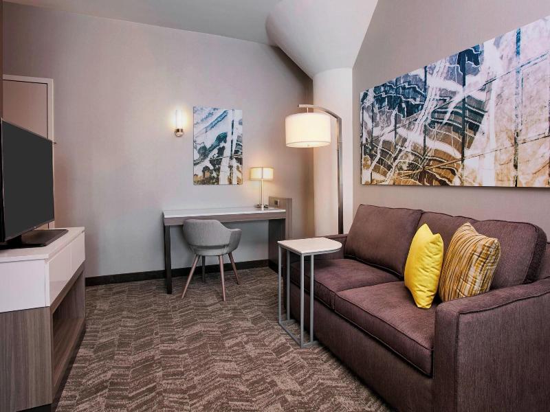 SpringHill Suites Milwaukee Downtown image